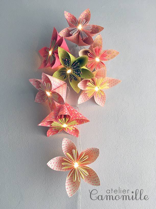 Guirlande rideau fleurs origami - MODERN CONFETTI